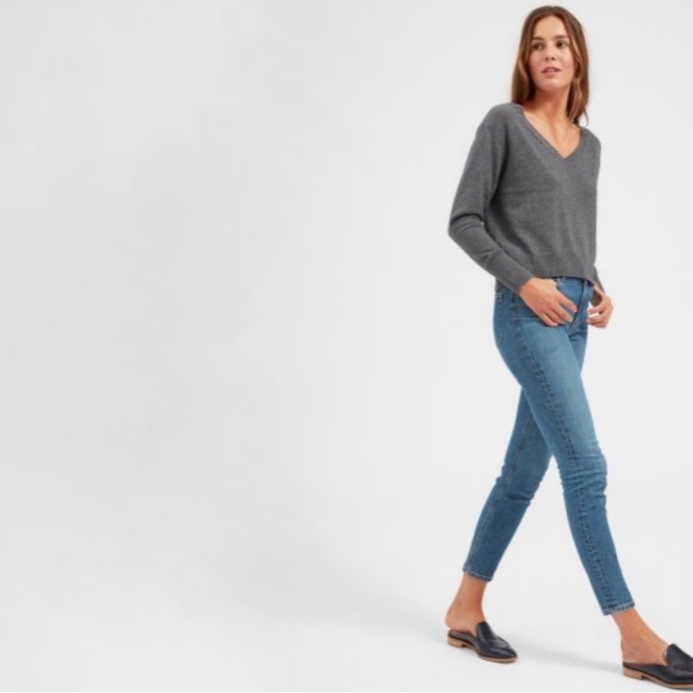 Everlane Cashmere Sweater